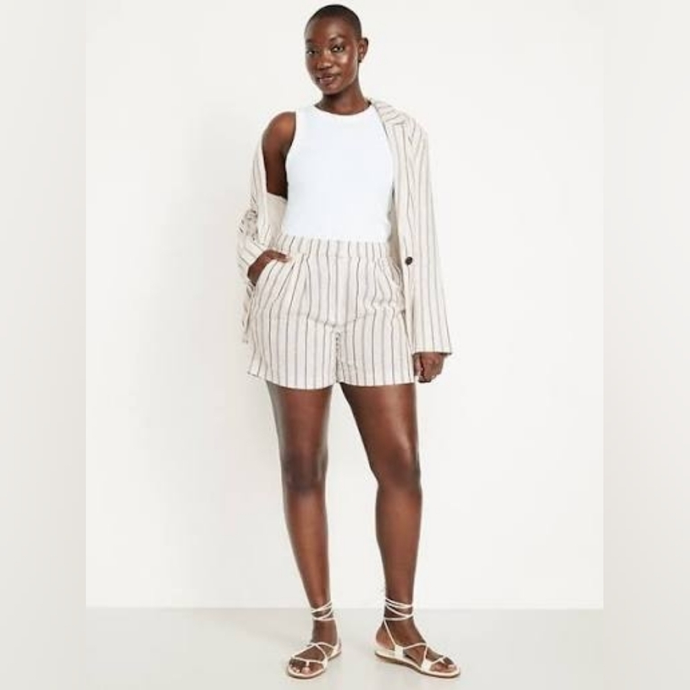 Old Navy #748111 Extra High-Waisted Linen-Blend Taylor Trouser Shorts NWT